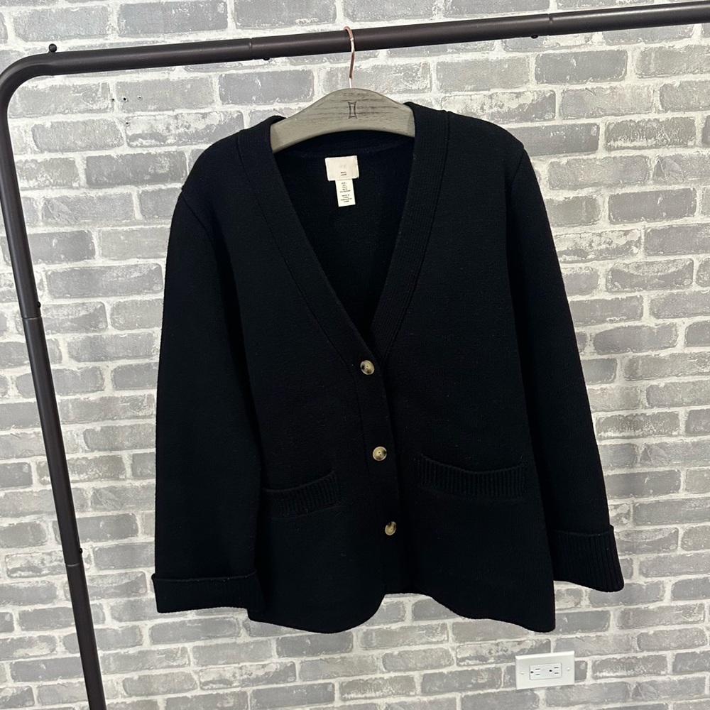 HM 100% Wool cardigan